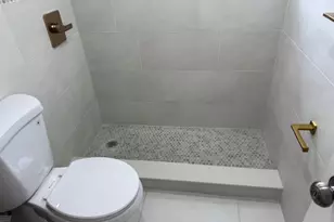 1052 Bay Shore Ave, Bay Shore, NY 11706 - Photo 32