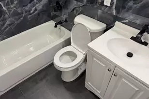 1052 Bay Shore Ave, Bay Shore, NY 11706 - Photo 36