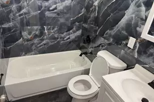 1052 Bay Shore Ave, Bay Shore, NY 11706 - Photo 18