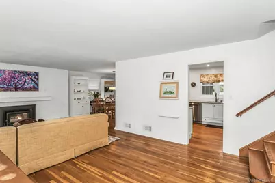 16 Cliff Way, Port Washington, NY 11050 - Photo 4