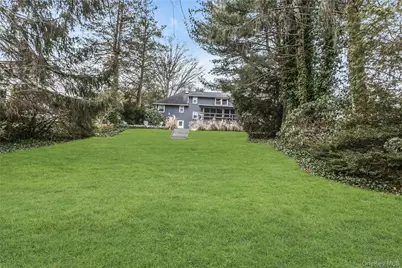 16 Cliff Way, Port Washington, NY 11050 - Photo 1