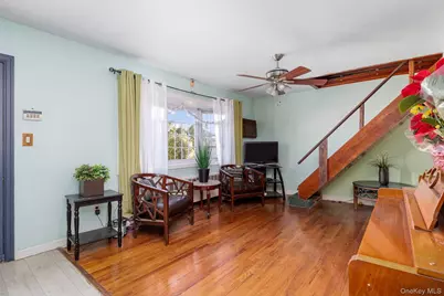 5 Gardner Avenue, Hicksville, NY 11801 - Photo 4