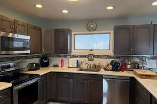 5 Denise Dr, Patchogue, NY 11772 - Photo 6