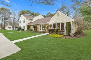 101 Dari Dr, Holbrook, NY 11741 - Photo 2