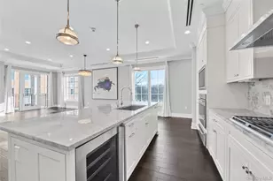 5000 Royal Ct, North Hills, NY 11040 - Photo 8