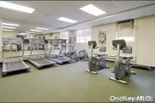 54-44 Little Neck Pkwy, Little Neck, NY 11362 - Photo 26