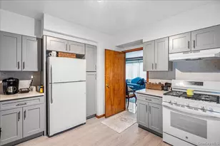 154-11 Willets Point Blvd, Whitestone, NY 11357 - Photo 10