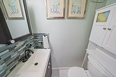 64 E Chester Street, Valley Stream, NY 11580 - Photo 14