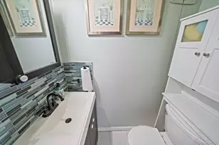 64 E Chester St, Valley Stream, NY 11580 - Photo 14