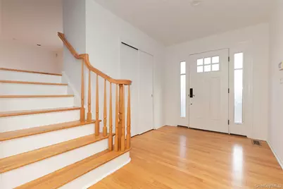 14 Theresa Lane, Harrison, NY 10528 - Photo 2