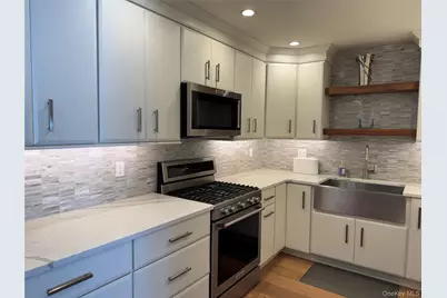 910 Altessa Boulevard, Melville, NY 11747 - Photo 4