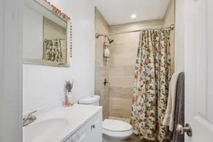 27 Hewlett Ct, Babylon, NY 11702 - Photo 16