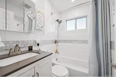 14 Blanchard Street, West Babylon, NY 11704 - Photo 12