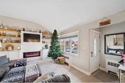 14 Blanchard Street, West Babylon, NY 11704 - Photo 2