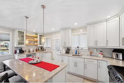 14 Blanchard Street, West Babylon, NY 11704 - Photo 6