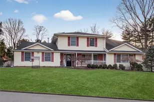 3 Claremont Ln, Suffern, NY 10901 - Photo 2