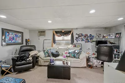 111 Shinbone Lane, Commack, NY 11725 - Photo 28