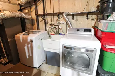 135 Freedom Ave, New York, NY 10314 - Photo 14