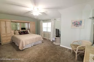 135 Freedom Ave, New York, NY 10314 - Photo 10