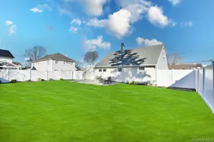 27 Seaton St, Massapequa, NY 11758 - Photo 22