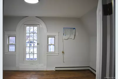 563 E 3rd Street #3rd Floor, Mount Vernon, NY 10553 - Photo 4