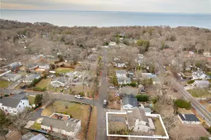 7 Atlantic Dr, Sound Beach, NY 11789 - Photo 2