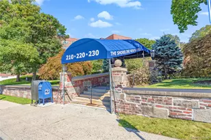 210 Pelham Rd, New Rochelle, NY 10805 - Photo 22
