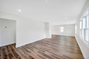 110 Monroe Ave, Patchogue, NY 11772 - Photo 4