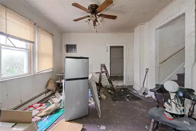 188 Woodside Avenue, Freeport, NY 11520 - Photo 8