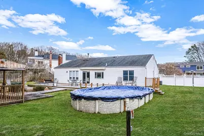 32 San Rafael Avenue, Holbrook, NY 11741 - Photo 16