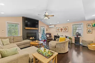 10 Helin Rd, Hopewell Junction, NY 12533 - Photo 18