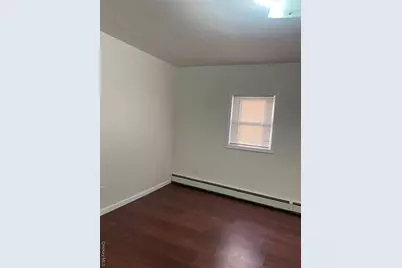 [Address not provided], Westbury, NY 11590 - Photo 8