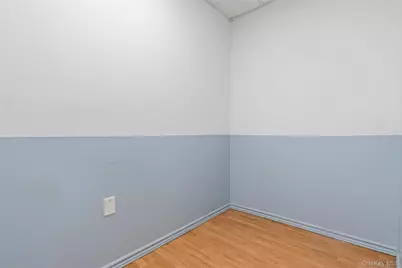 12115 Jamaica Avenue, Richmond Hill, NY 11418 - Photo 6