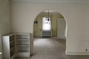 4627 Jayson Ave, Great Neck, NY 11020 - Photo 10