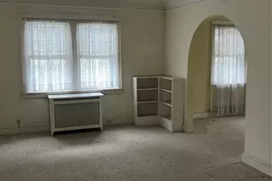 4627 Jayson Ave, Great Neck, NY 11020 - Photo 8