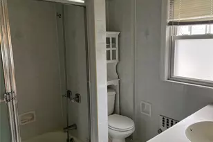 4627 Jayson Ave, Great Neck, NY 11020 - Photo 16