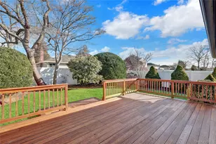 607 St George Ave, North Babylon, NY 11703 - Photo 28