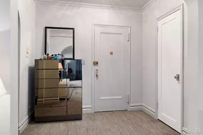 25-40 31 Avenue #6F, Astoria, NY 11106 - Photo 6