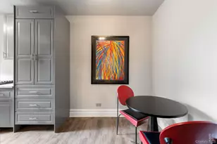 25-40 31st Ave, Astoria, NY 11106 - Photo 8