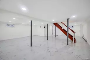 2737 Sheila Ct, East Meadow, NY 11554 - Photo 20