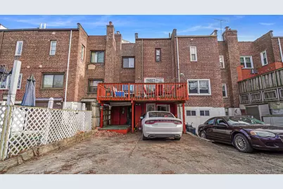 2521 Yates Avenue, Bronx, NY 10469 - Photo 20