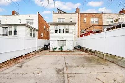 239 Brinsmade Avenue, Bronx, NY 10465 - Photo 32