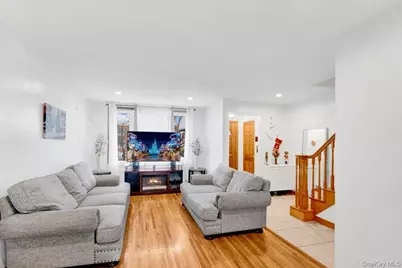 239 Brinsmade Avenue, Bronx, NY 10465 - Photo 12