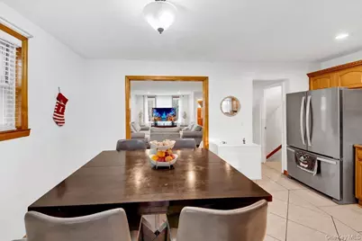 239 Brinsmade Avenue, Bronx, NY 10465 - Photo 8