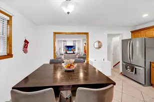 239 Brinsmade Ave, Bronx, NY 10465 - Photo 8