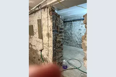 51 Lawrence Street, Yonkers, NY 10705 - Photo 2