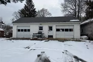 22 Seybolt Ave, Otisville, NY 10963 - Photo 10