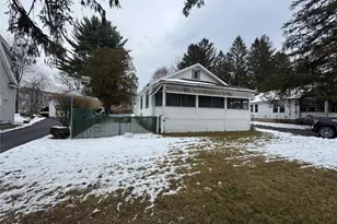 22 Seybolt Ave, Otisville, NY 10963 - Photo 4