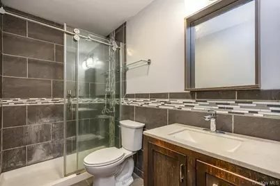 132 Neptune Drive, Monroe, NY 10950 - Photo 22