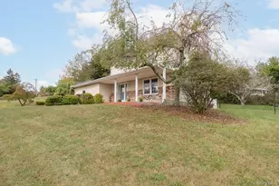 132 Neptune Dr, Monroe, NY 10950 - Photo 4